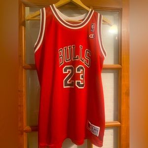 Vintage 90’s Chicago Bulls Micheal Jordan basketball Jersey
